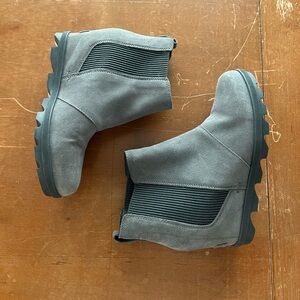 Sorel gray wedge size 9